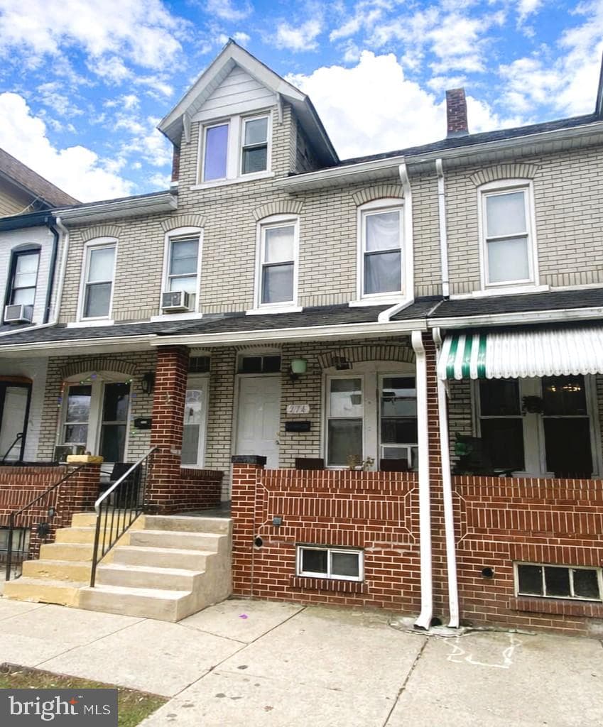 274 E Elm St, Allentown, PA 18109