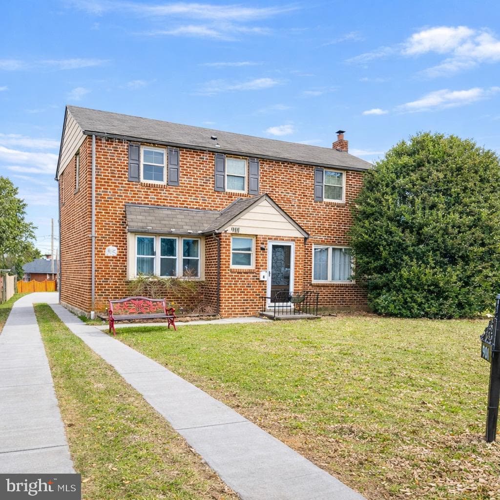 901 Cooke Ln, Norristown, PA 19401