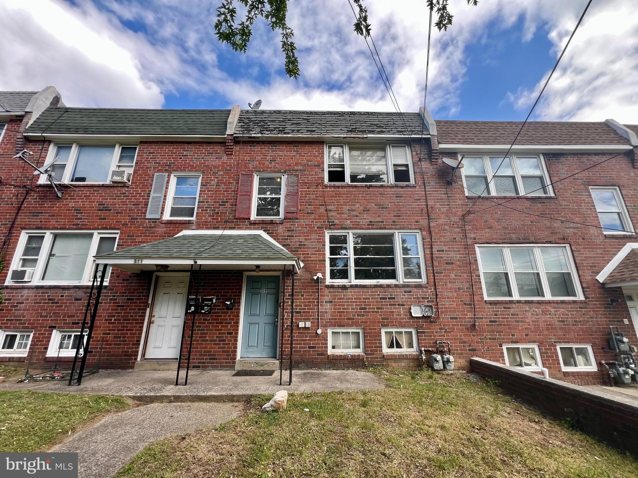 109 Main St #apt A, Darby, PA 19023