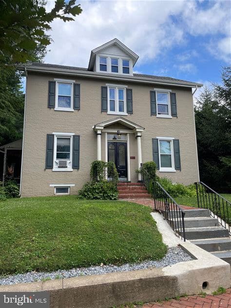 25 E Washington St #2r, West Chester, PA 19380
