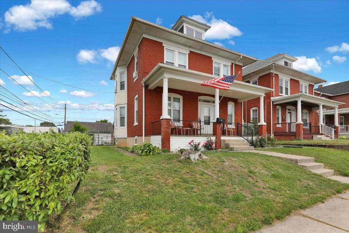 433 Eisenbrown St, Reading, PA 19605