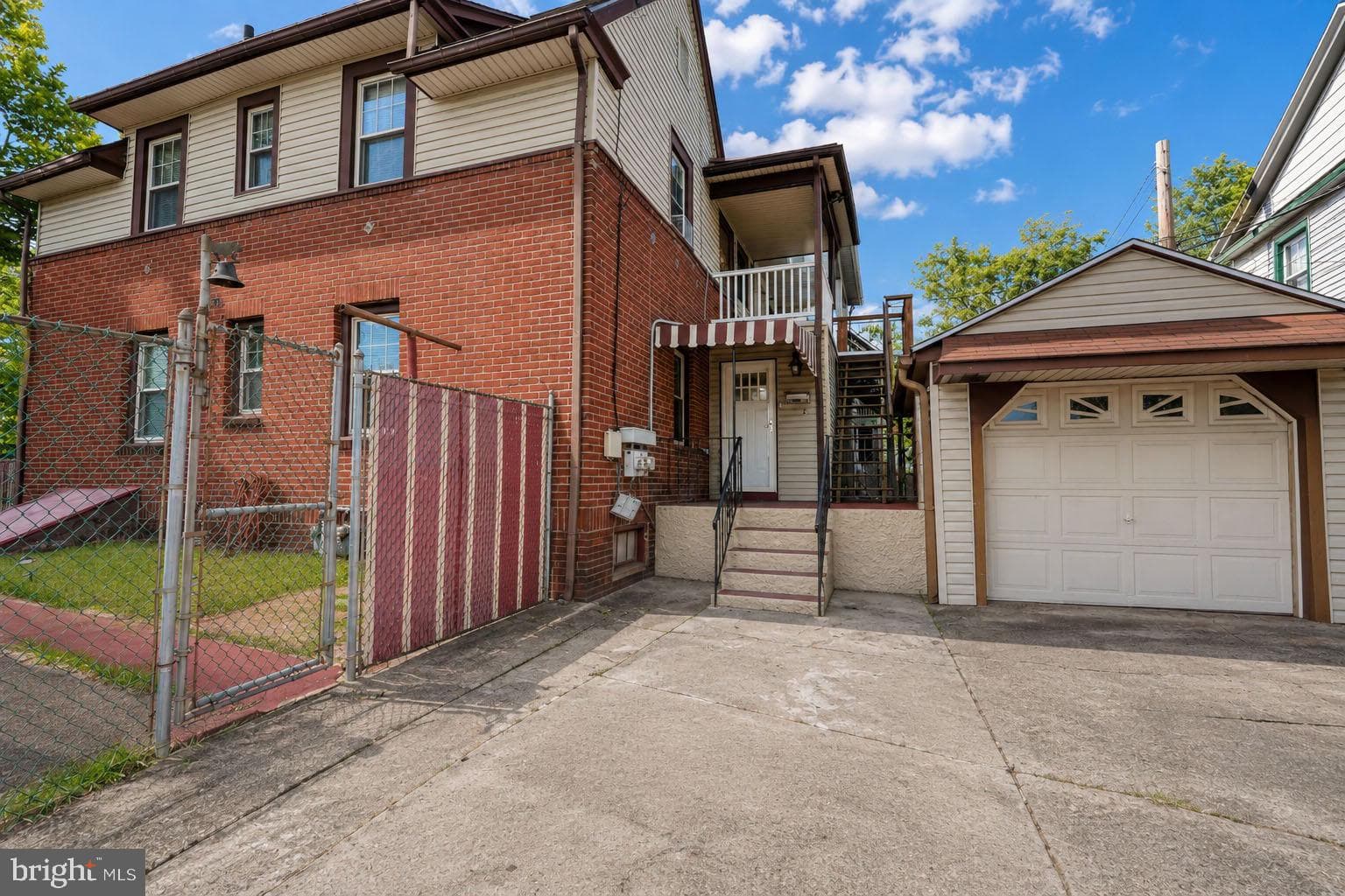 1902 Trenton Ave, Bristol, PA 19007