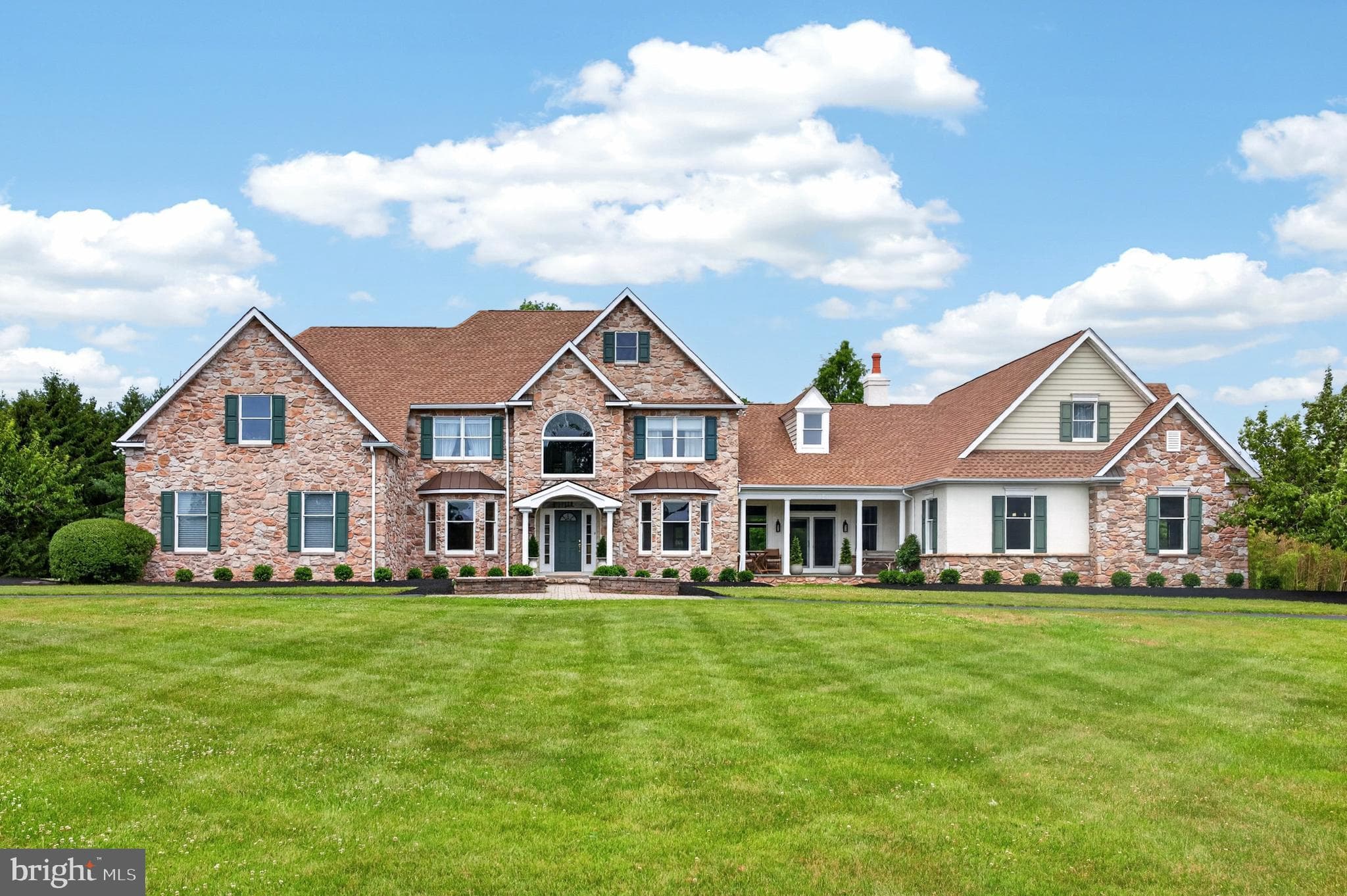1465 Little Creek Ln, Collegeville, PA 19426