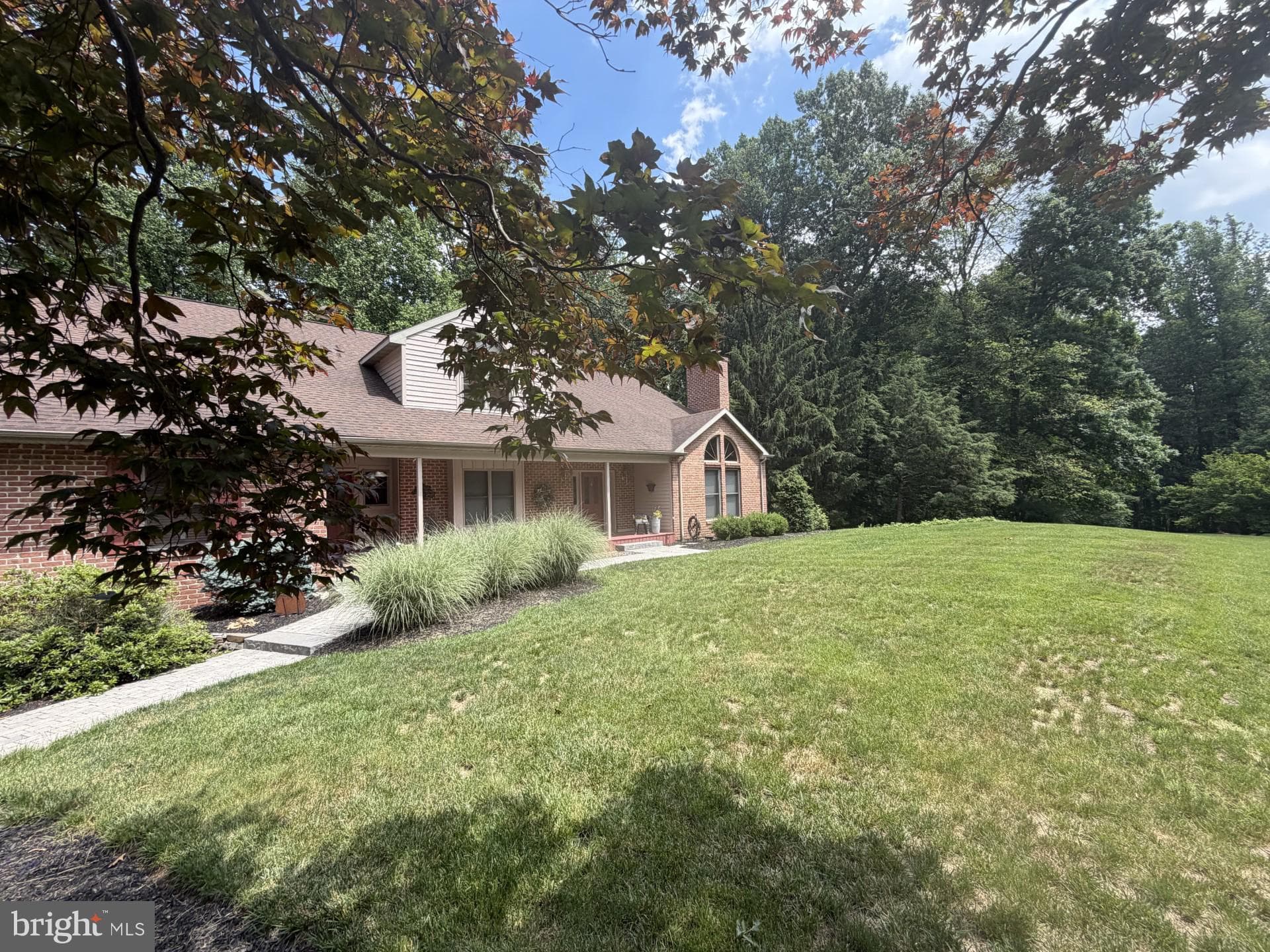 4 Quail Ridge Dr, Reading, PA 19607