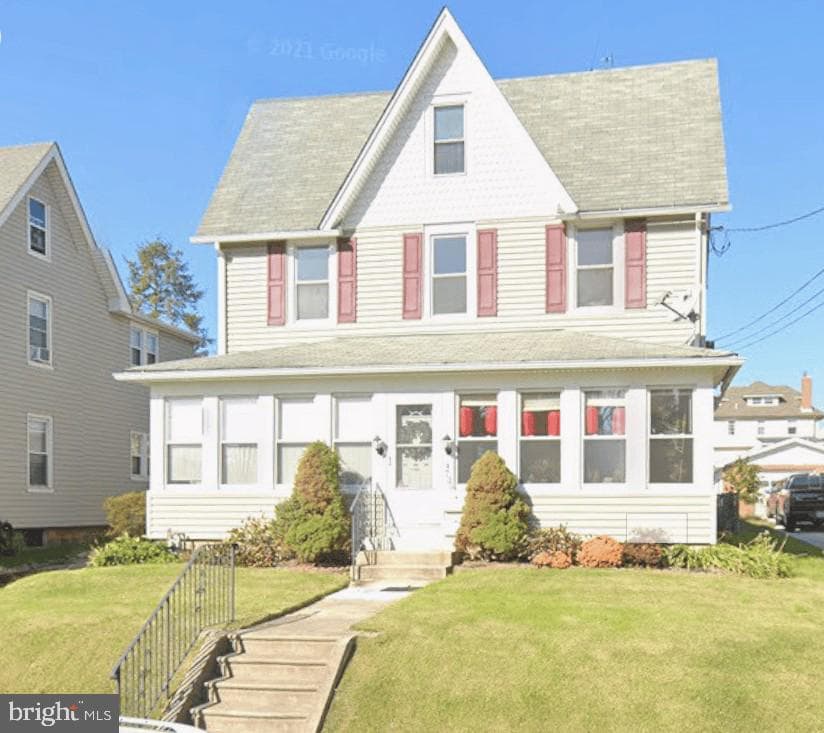 735 10th Ave, Prospect Park, PA 19076