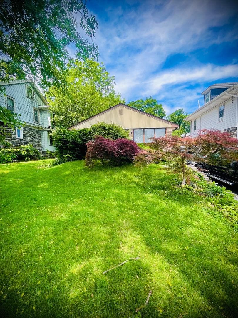 115 E Providence Rd, Aldan, PA 19018