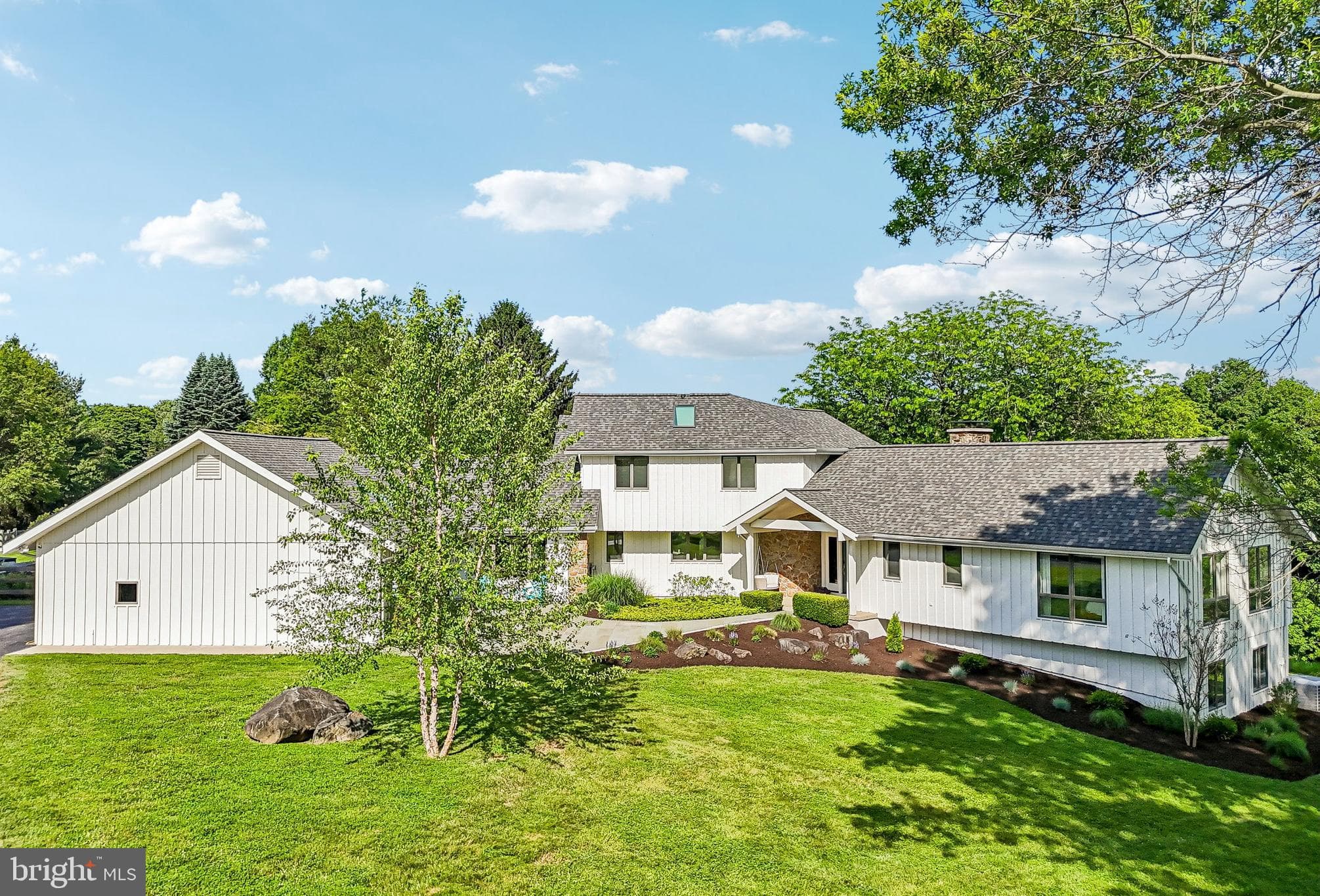 989 Delchester Rd, Newtown Square, PA 19073