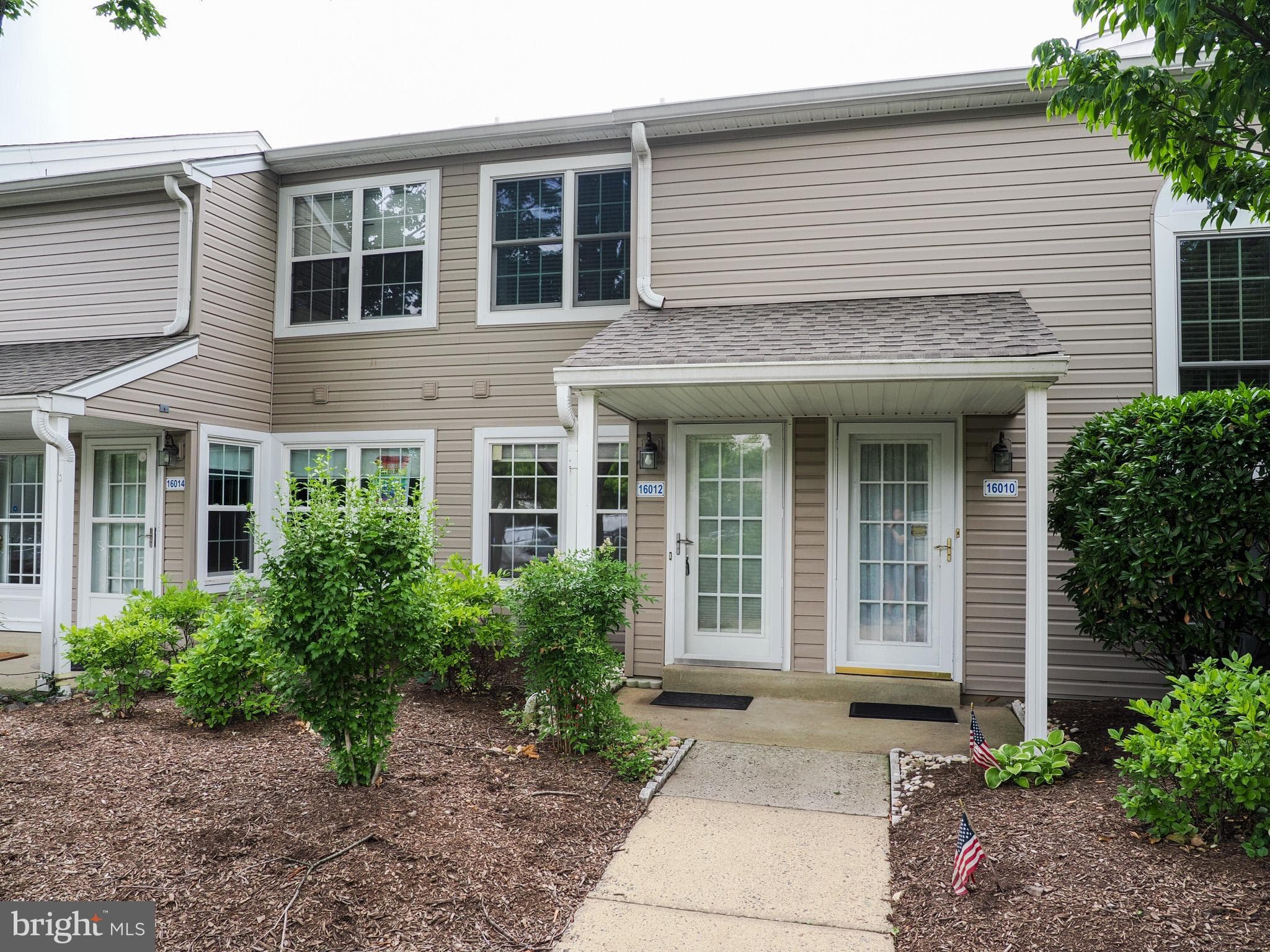 16012 Beacon Hill Dr, Southampton, PA 18966