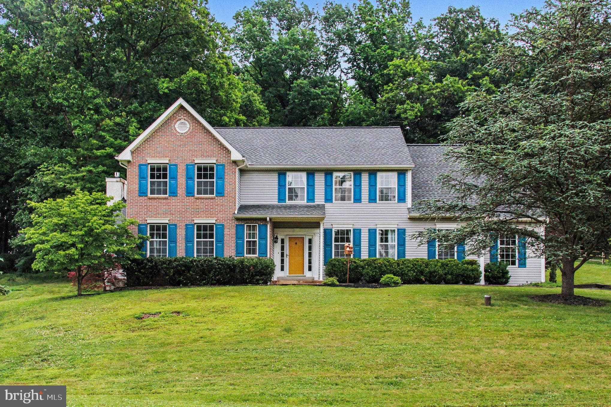 324 Martingale Cir, Coatesville, PA 19320