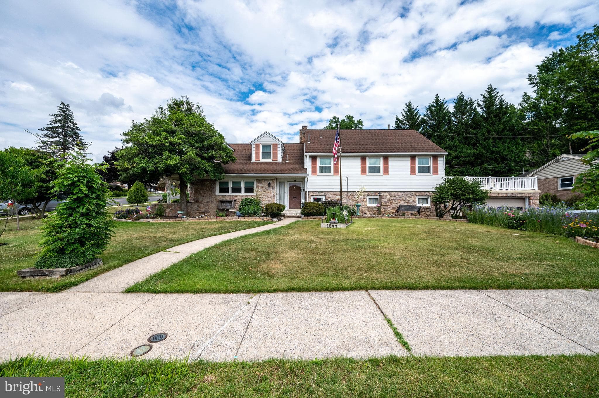 1847 Elder St, Reading, PA 19604