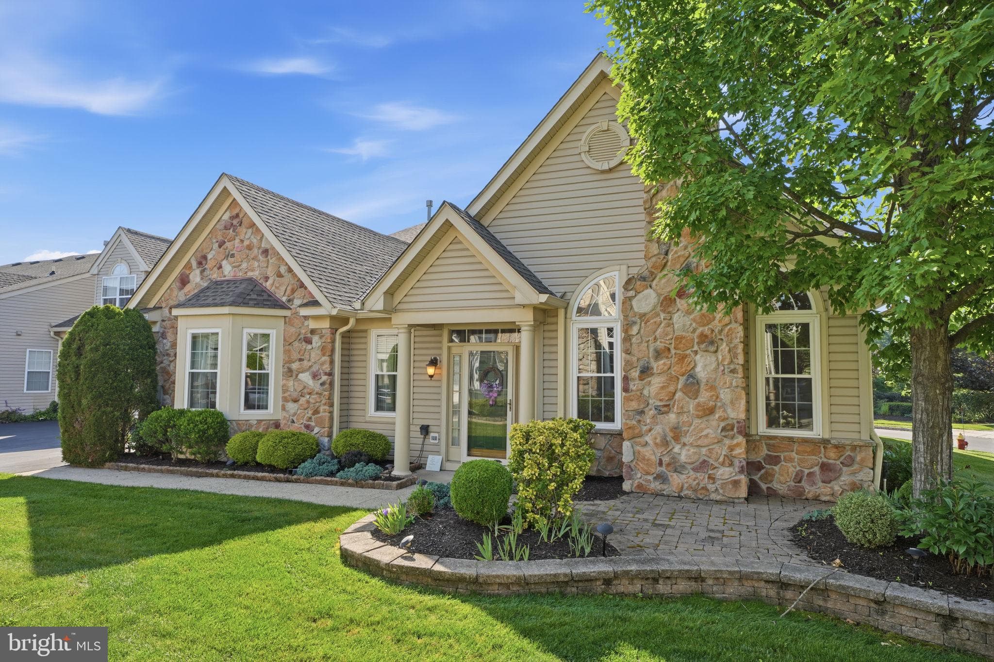 629 Bellflower Rd, Langhorne, PA 19047
