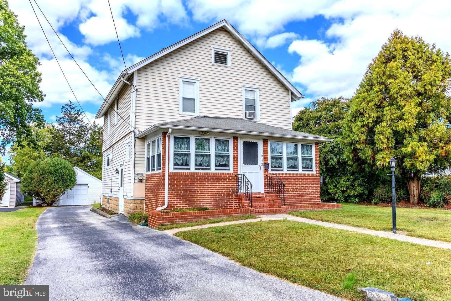 1919 Pershing Ave, Morton, PA 19070