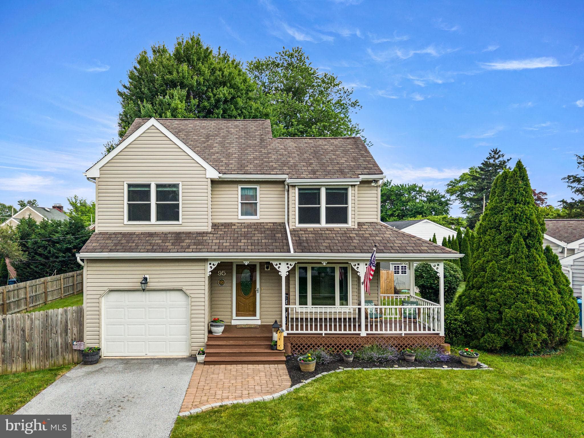 95 Greenview Dr, West Chester, PA 19382