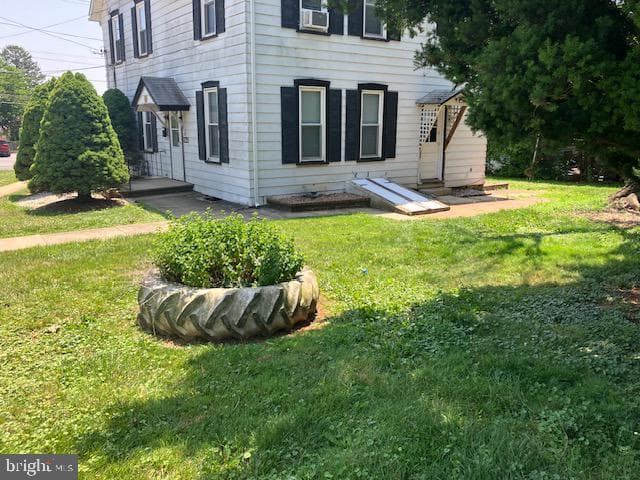172 N 3rd St #1, Oxford, PA 19363
