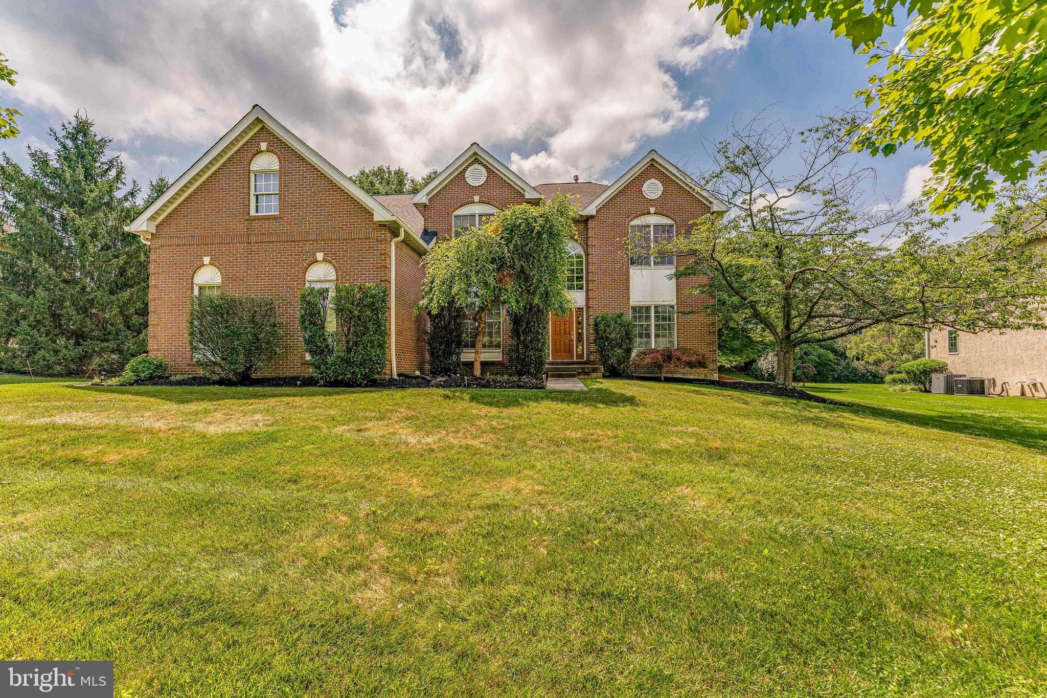 2069 Saint Andrews Dr, Berwyn, PA 19312