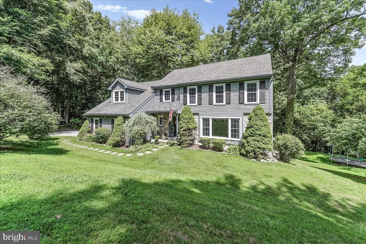 1535 Red Rock Dr, Downingtown, PA 19335