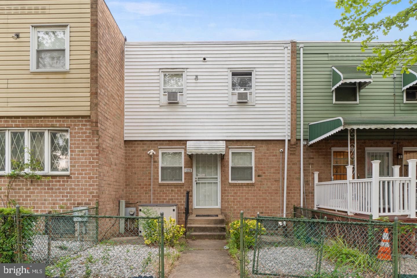1225 W Diamond St, Philadelphia, PA 19122