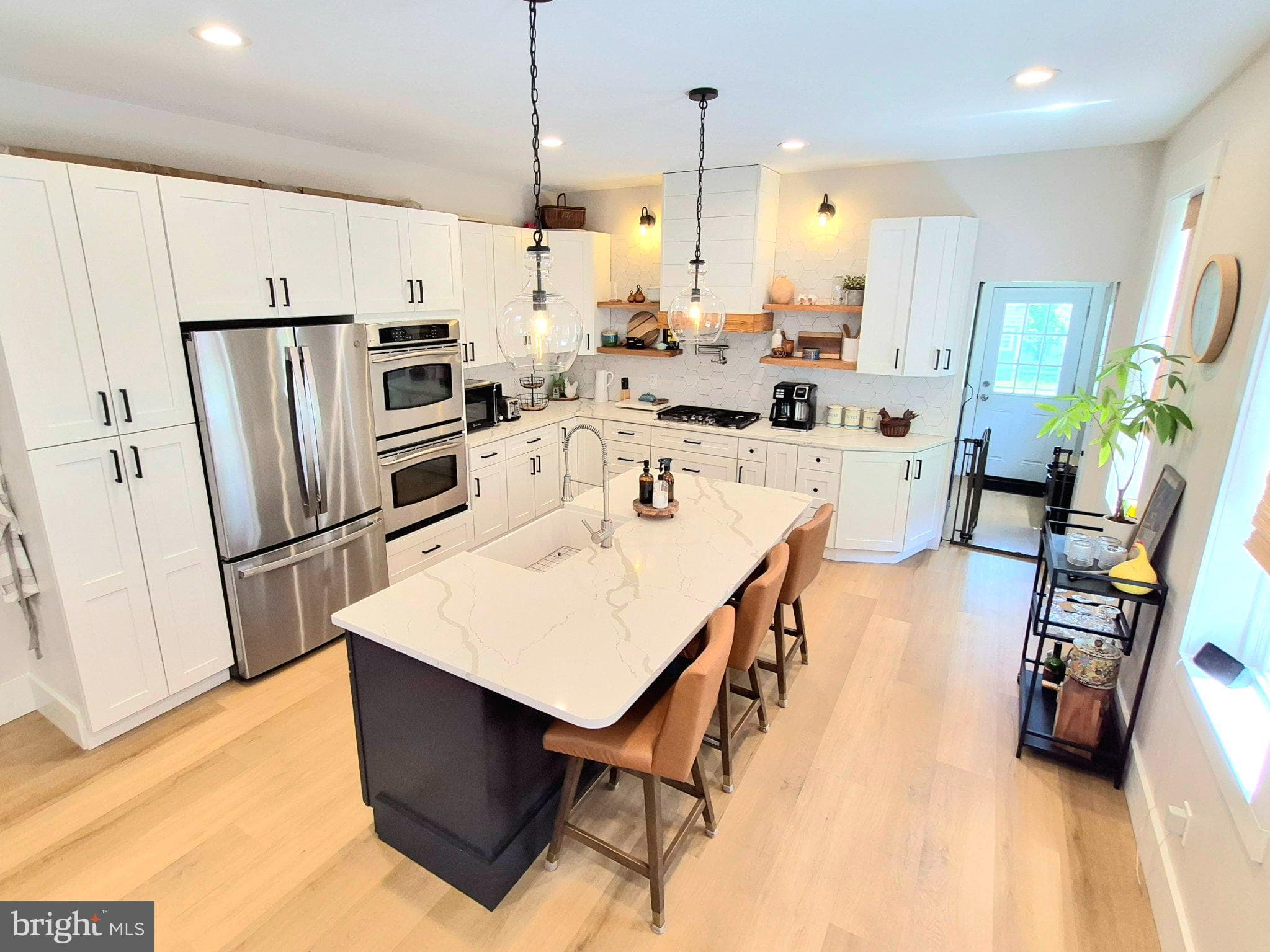54 Blake Ave, Rockledge, PA 19046