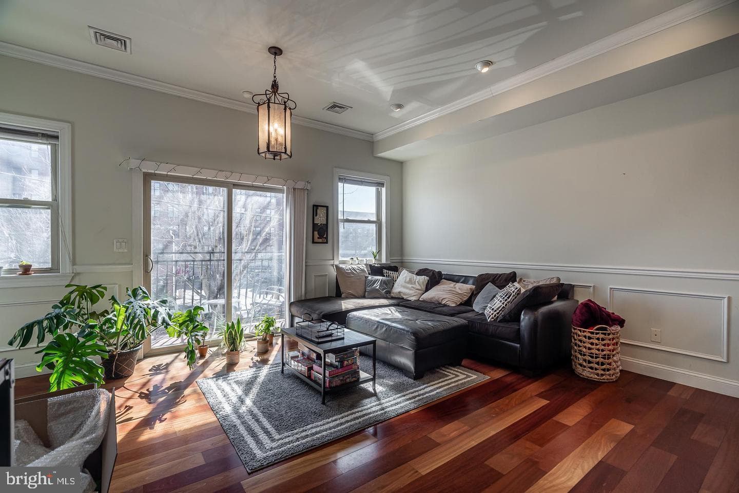 329 W Girard Ave #2nd Floor, Philadelphia, PA 19123