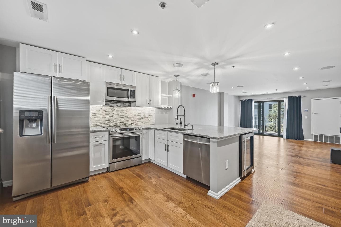 2 Leverington Ave #21, Philadelphia, PA 19127