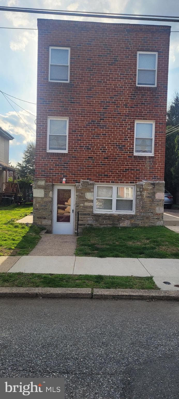 7712-14 Watson St #unit 3, Philadelphia, PA 19111