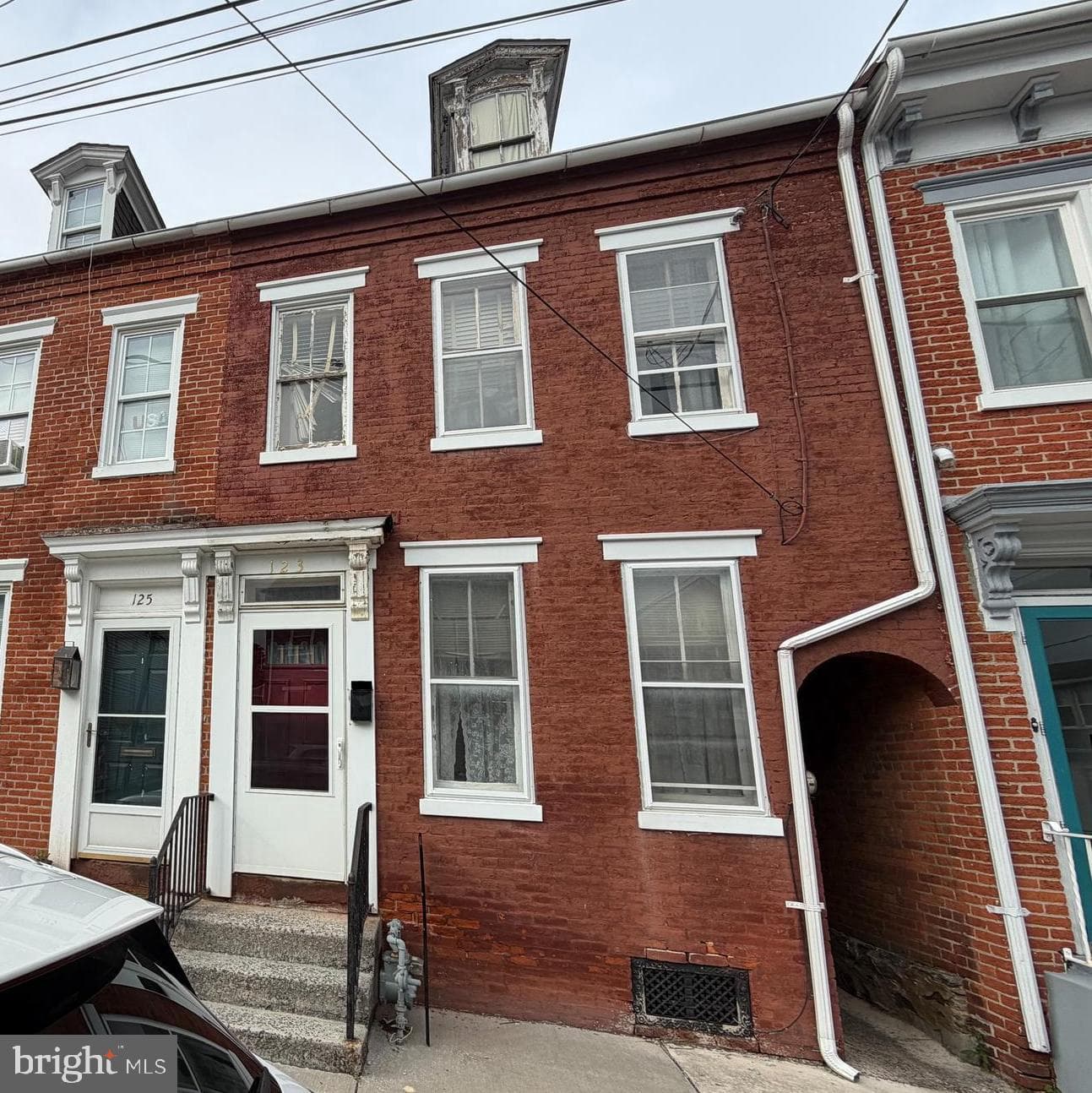 123 N 7th St, Columbia, PA 17512