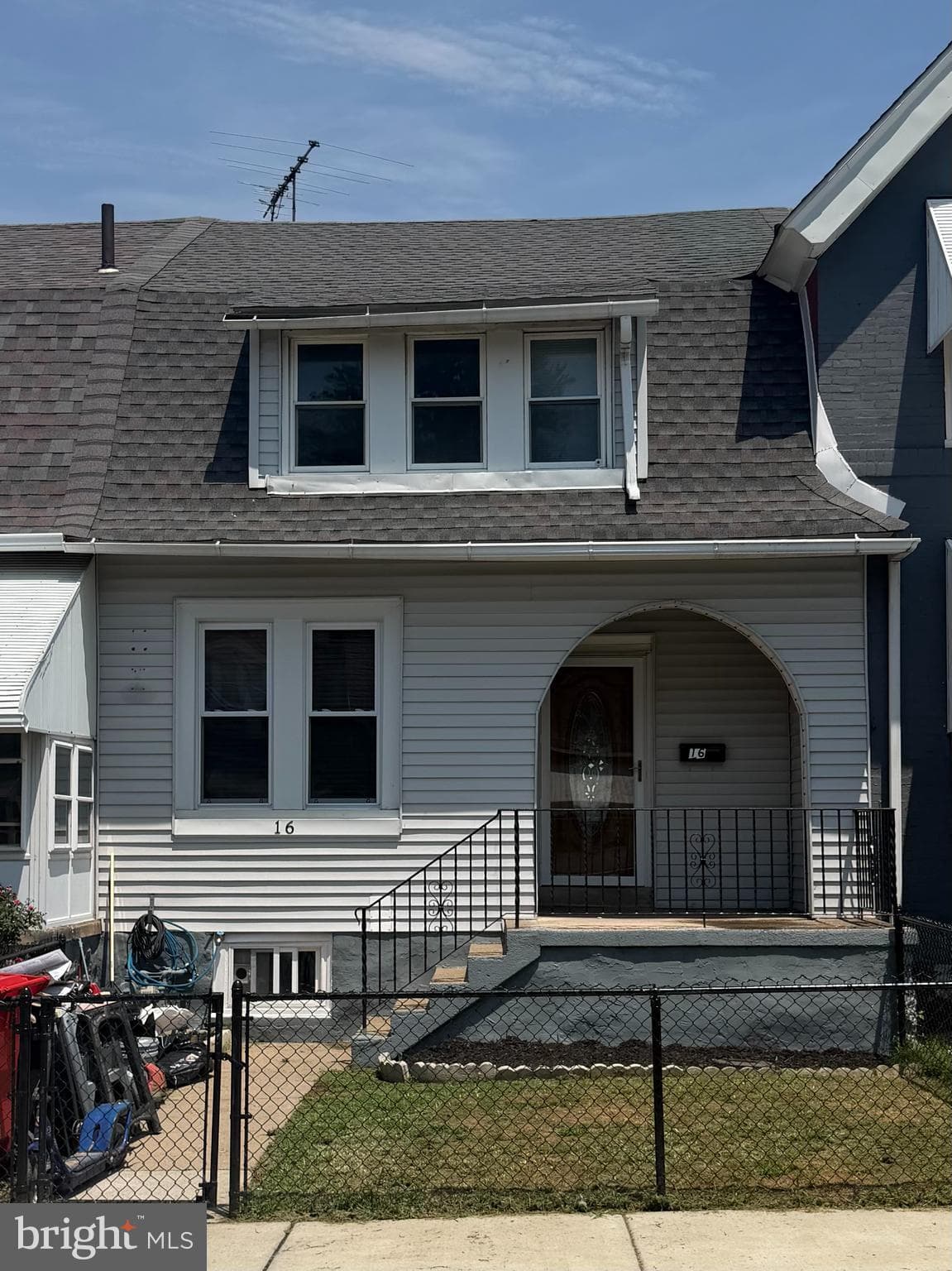16 Cedar St, Marcus Hook, PA 19061