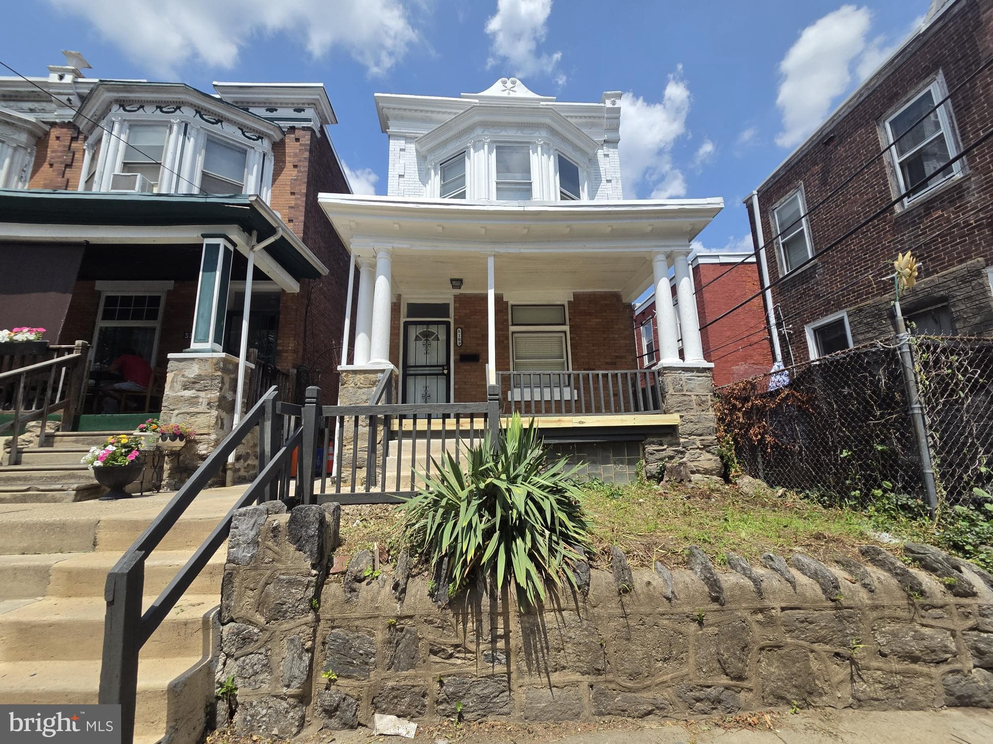 5109 Knox St, Philadelphia, PA 19144