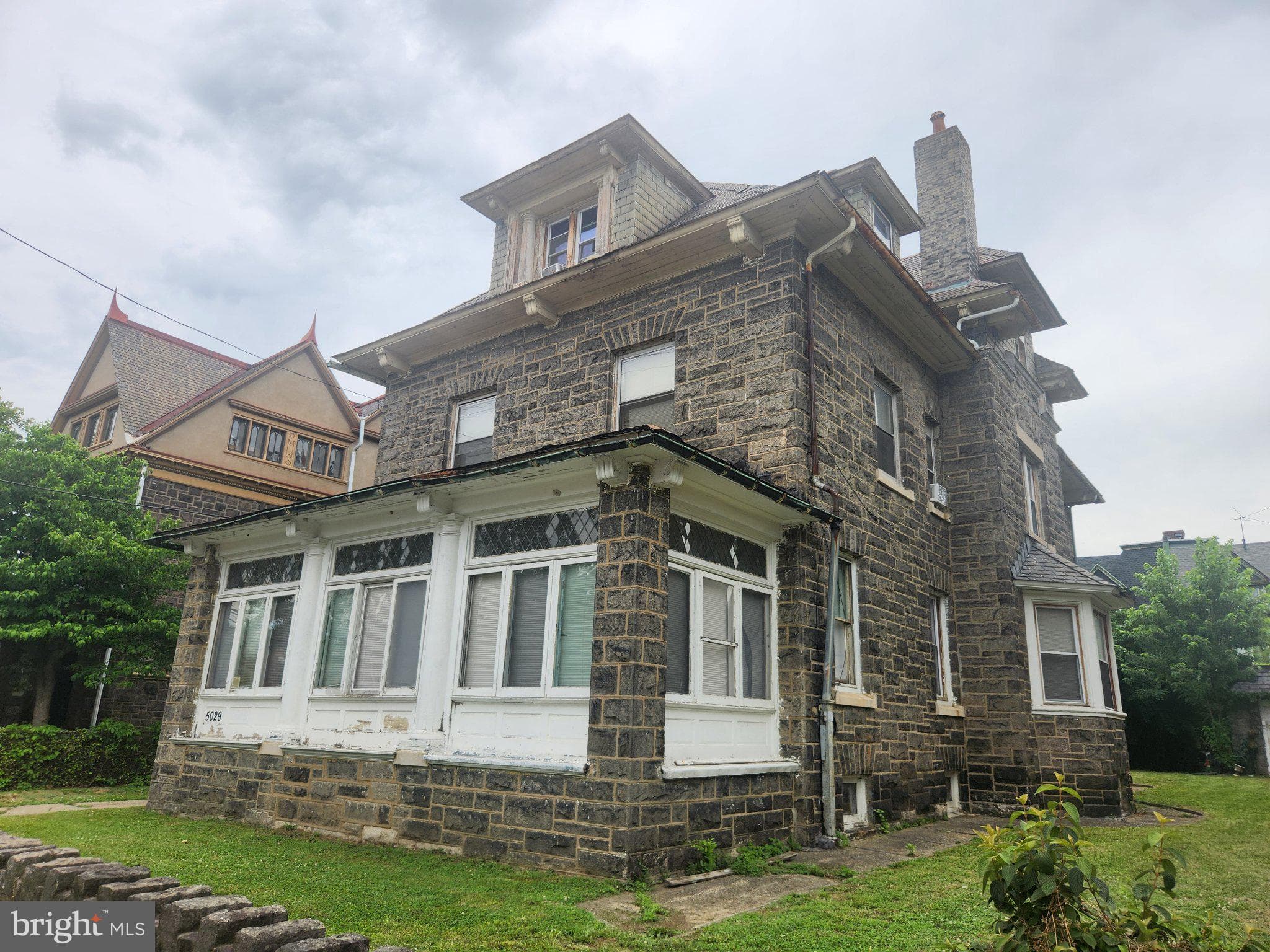 5029 Penn St #e, Philadelphia, PA 19124