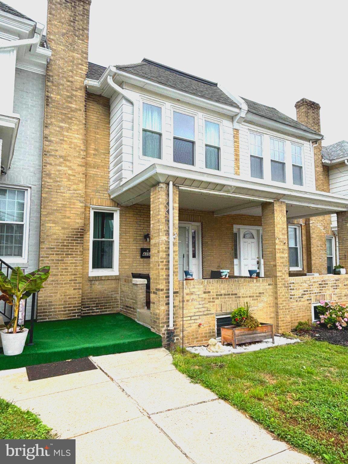 4253 Houghton St, Philadelphia, PA 19128
